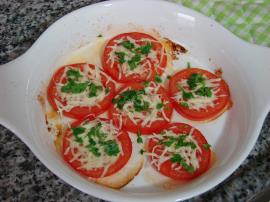 Fırında Kahvaltılık Domates Dilimleri