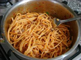 Salça Soslu Kıymalı Makarna