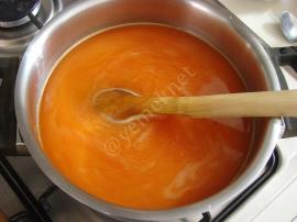 Baklalı Tarhana Çorbası