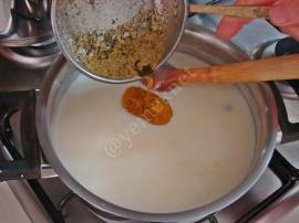 Misket Köfteli Yoğurt Çorbası