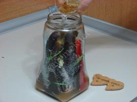 İçi Doldurulmuş Patlıcan Turşusu