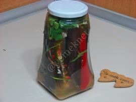 İçi Doldurulmuş Patlıcan Turşusu