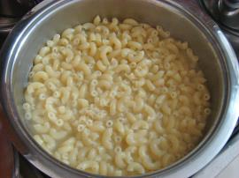 Mercimekli Makarna Salatası