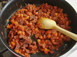 Sucuklu Kapuska Yemeği