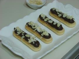 Çikolatalı Kedi Dili Ekler Pasta