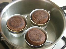 Tencerede Kakaolu Fincan Kek