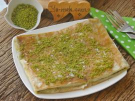 Baklavalık Yufkadan Fıstıklı Katmer