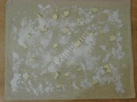 Baklavalık Yufkadan Fıstıklı Katmer