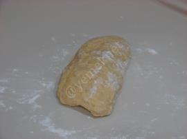 El Açması Lorlu Kırma Böreği