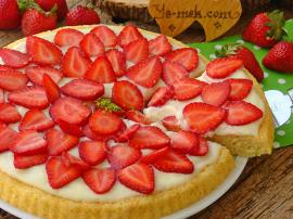 Kremalı Çilekli Tart