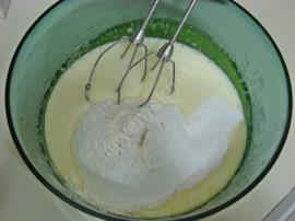 Kremalı Çilekli Tart