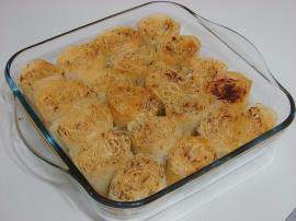 Baklava Yufkasında Kadayıf Sarma