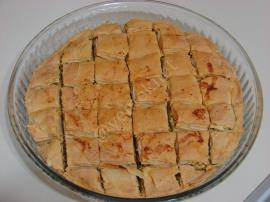 Ev Yapımı Antep Fıstıklı Baklava