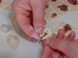 Ev Yapımı Koca Kulak Mantısı