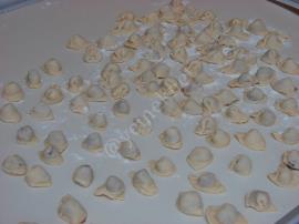 Ev Yapımı Koca Kulak Mantısı