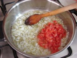 Enginar Çanağında Etli Türlü Yemeği