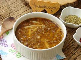 Erişteli Yeşil Mercimek Çorbası
