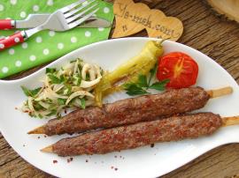 Ev Usulü Acılı Adana Kebap
