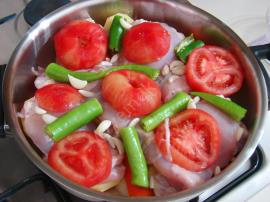 Tencerede Sebzeli Tavuk Yemeği