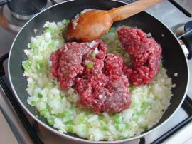 Fırında Kıymalı Karnıyarık