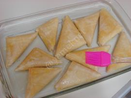 Muhallebili Muska Tatlısı