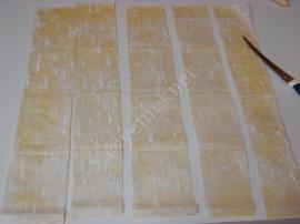 Muhallebili Muska Tatlısı