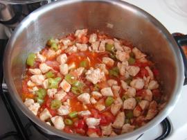 Tavuklu Türlü Yemeği