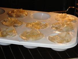 Baklavalık Yufkadan Porsiyonluk Peynirli Börek