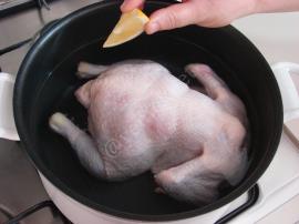 Fırında İç Pilavlı Bütün Tavuk