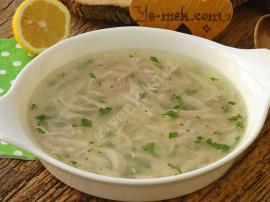 Arpa Şehriyeli Tavuk Çorbası