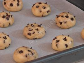 Çikolata Parçacıklı Kurabiye