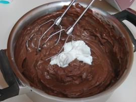 Çikolatalı Yaş Pasta