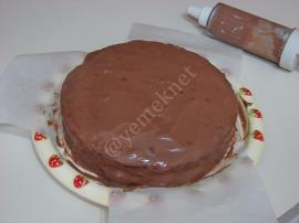 Çikolatalı Yaş Pasta