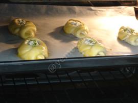 Karnıyarık Poğaça