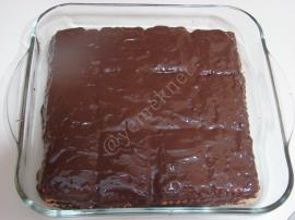 Bisküvili Yaş Pasta