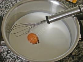 Şeftali Soslu Muhallebi