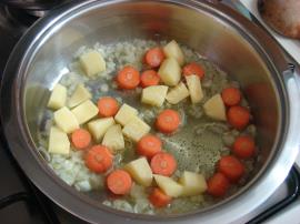 Etli Terbiyeli Kereviz Yemeği