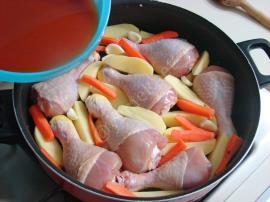 Tencerede Sebzeli Tavuk But Yemeği