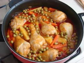 Tencerede Sebzeli Tavuk But Yemeği