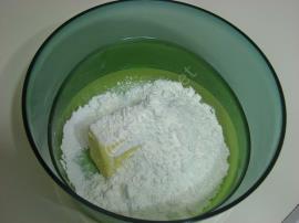 Üç Malzemeli Un Kurabiyesi