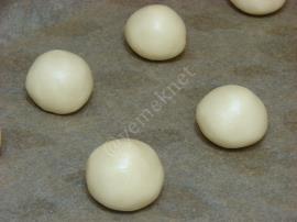 Üç Malzemeli Un Kurabiyesi