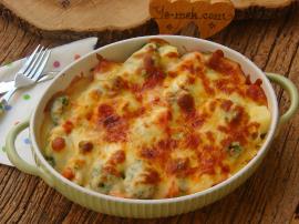 Fırında Beşamel Soslu Tavuklu Brokoli