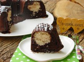 Hindistan Cevizli Sürpriz Kek