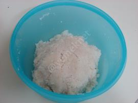 Hindistan Cevizli Sürpriz Kek