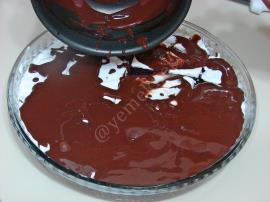 Ebruli Çikolatalı Pasta