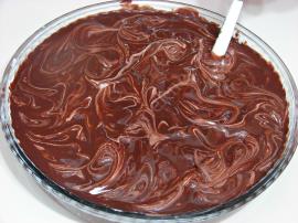 Ebruli Çikolatalı Pasta