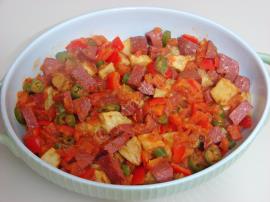 Fırında Kahvaltılık Sucuklu Patates