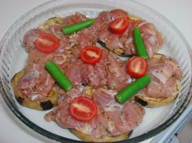 Fırında Patlıcanlı Tavuk İncik