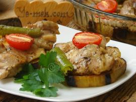 Fırında Patlıcanlı Tavuk İncik