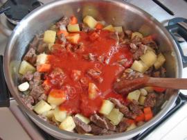 Tencerede Orman Kebabı